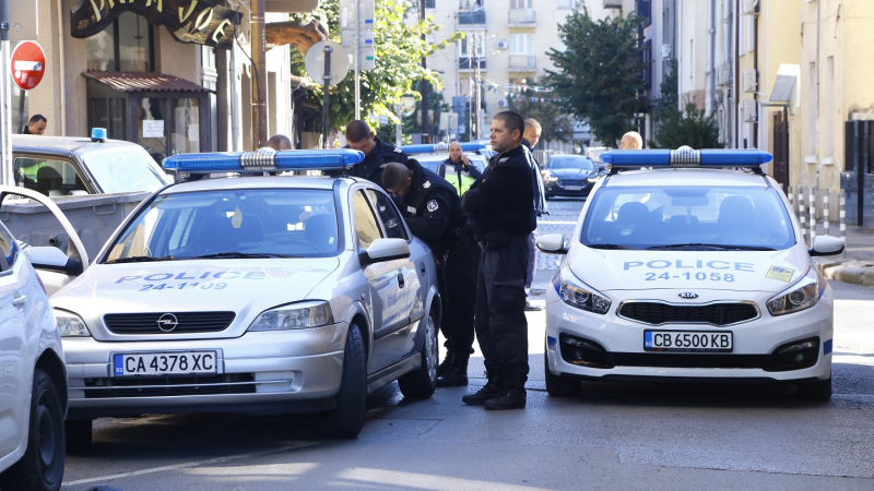 Такси блъсна 14-г момче в Разград пред очите на полицията