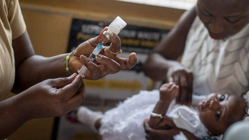 СЗО одобри първата ваксина срещу страшна болест, която убива стотици хиляди годишно 