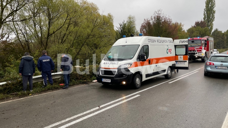 Шофьор загина в жестока катастрофа между Враца и Криводол СНИМКИ