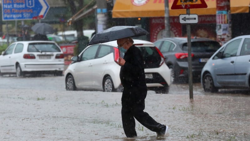 Извънредни мерки в Гърция заради бурята "Балос"