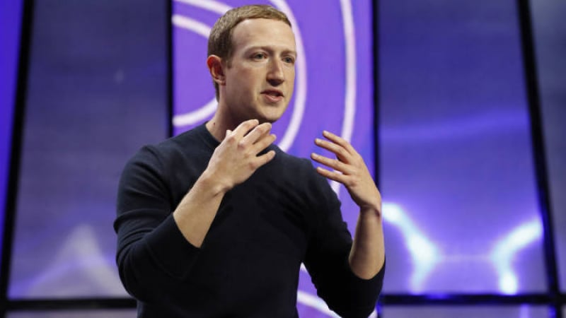 "Фейсбук" предлага работа на 10 000 европейски специалисти за нещо грандиозно