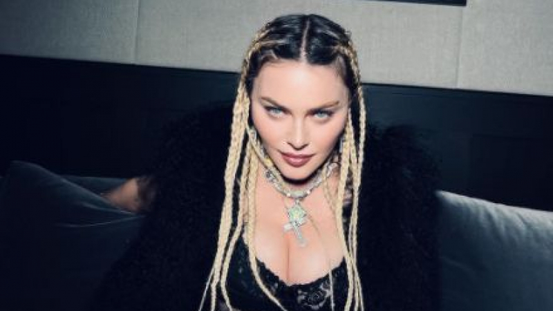 63-г. Мадона се разчекна пред обектива СНИМКИ 