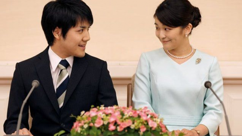 Официално! Японската принцеса Мако се омъжи и загуби титлата си ВИДЕО
