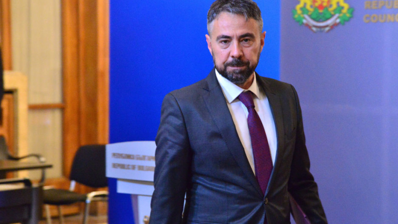 Министър Живков: България подкрепя създаването на европейски кризисен фонд