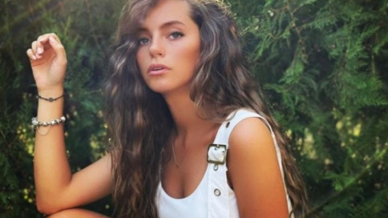21-годишна актриса ще ни представи на "Мис Вселена" СНИМКИ