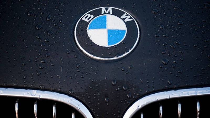 Фейслифтът на BMW X7 ще ви изуми с фарове СНИМКИ