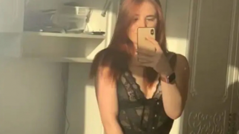Порно звезда е в затвора заради разголен задник пред Кремъл СНИМКИ 18+