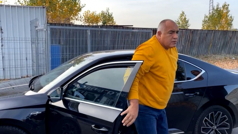 Борисов с мръсна газ пристигна пред столичен склад и предупреди за голяма изборна измама ВИДЕО
