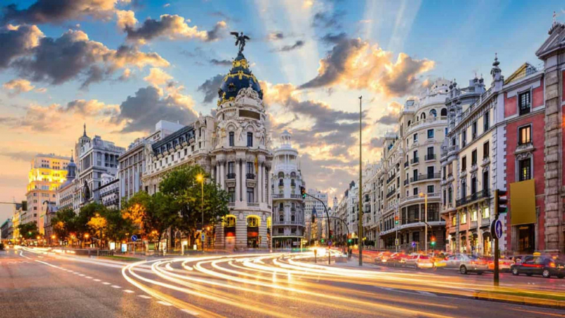 10 страхотни забележителности в Мадрид, които си струва да посетите СНИМКИ