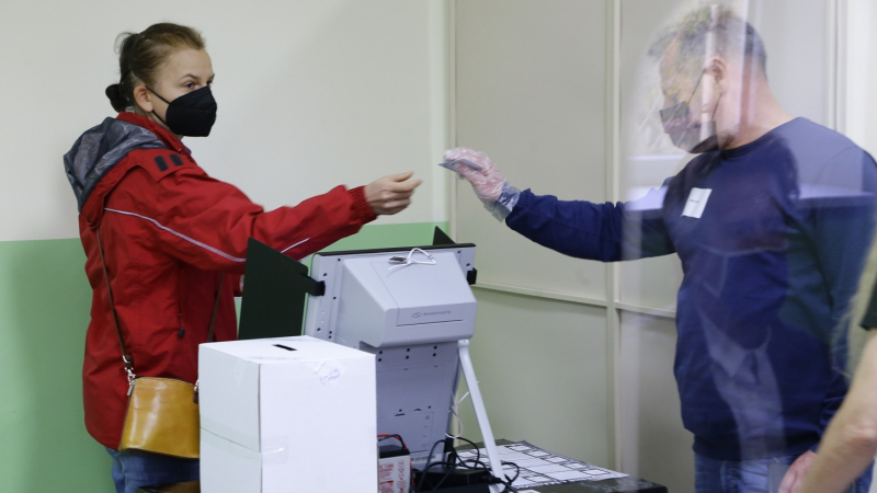 Рекорд: Българите в чужбина се късат да гласуват