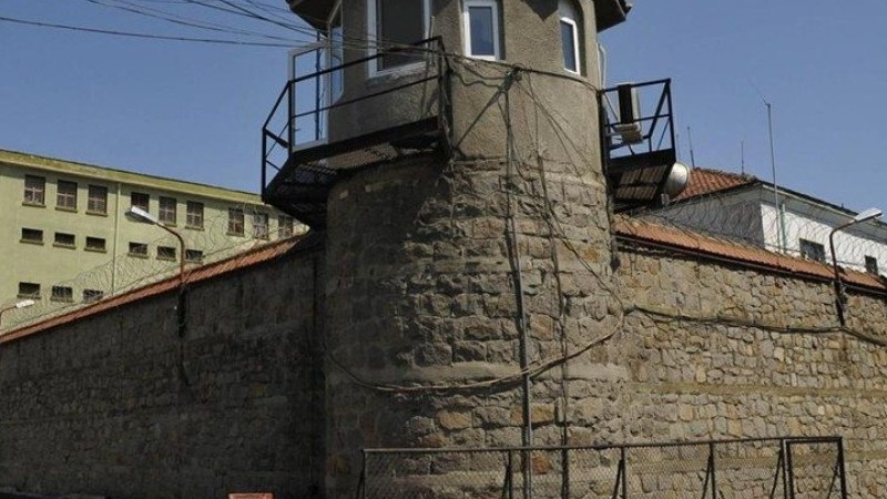 Свръх висока избирателна активност в затвора в Бургас