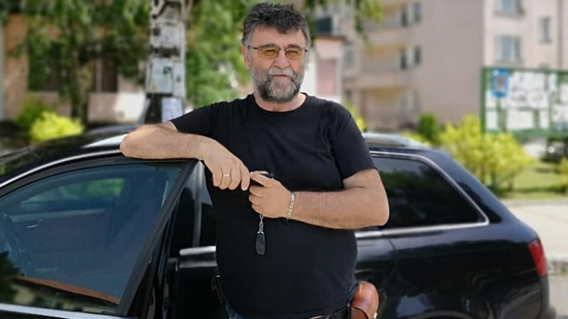 Писателят Христо Стоянов: Пред очите ми убиха жена в Ботевград СНИМКА