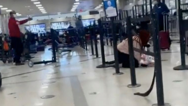 Хаос на международно летище заради стрелба
