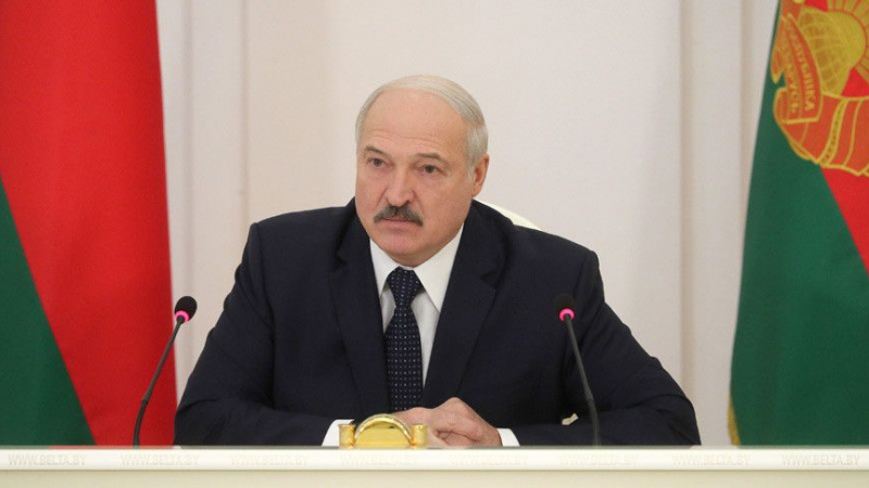 Президентът на Беларус: САЩ искат война в Източна Европа, провокират ни
