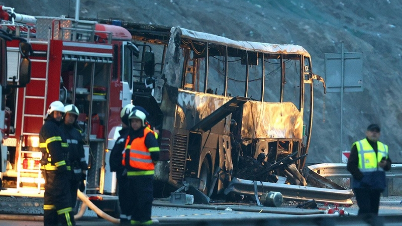 Скопски тв канал намеси България в проблемите и скандалите с изгорелия край Боснек автобус