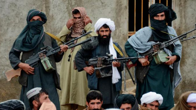Премиерът на талибаните проговори, подхвана кризата и призова САЩ да...