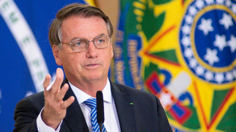 К-19 ваксините предизвикват СПИН - изцепи се бразилският президент, но...