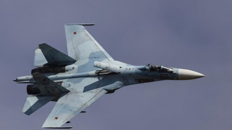 Напрежение в небето над Черно море, Русия вдигна по спешност изтребители Су-27 