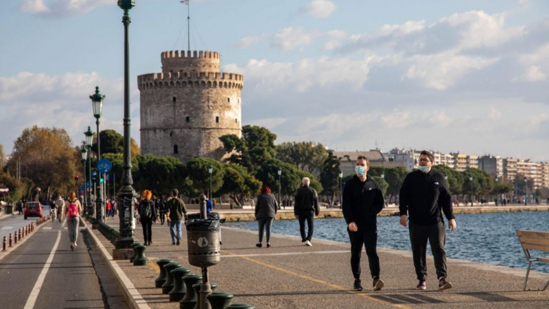 Нова ковид-мярка в Гърция посече хората над 60-години
