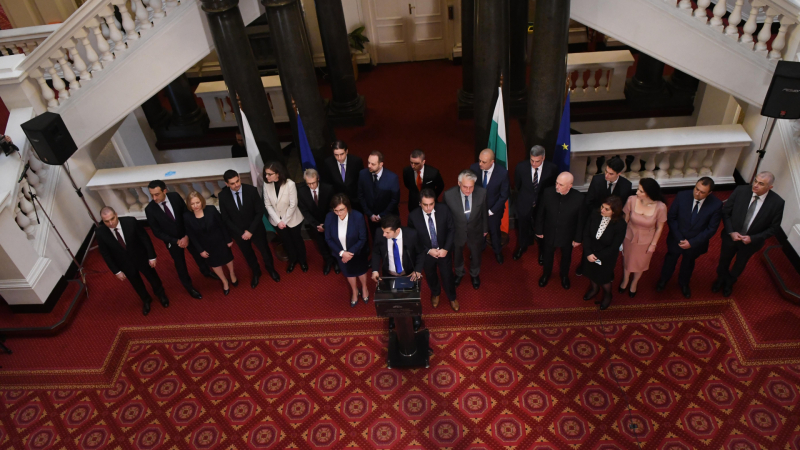 Ясни са 12 нови депутати, които влизат в НС на мястото на бъдещите министри СНИМКИ