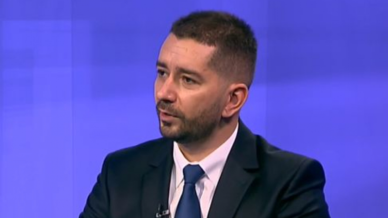 Политологът на властта проговори защо Радев остави Бойко Рашков в кабинета "Петков" 