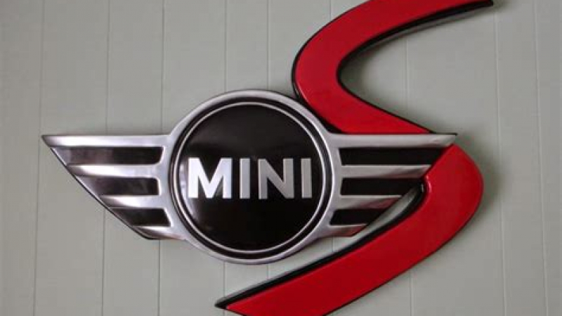 Фотошпиони разсекретиха напълно новия MINI Cooper S СНИМКИ