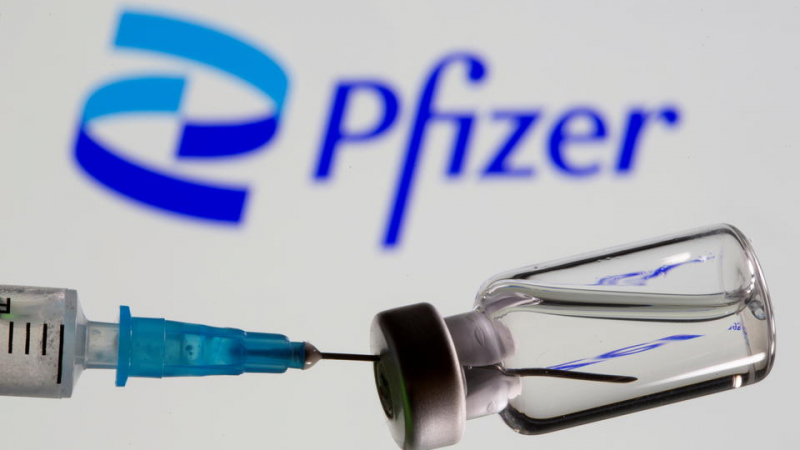 Изясни се в каква степен Омикрон намалява действието на ваксината на Pfizer 