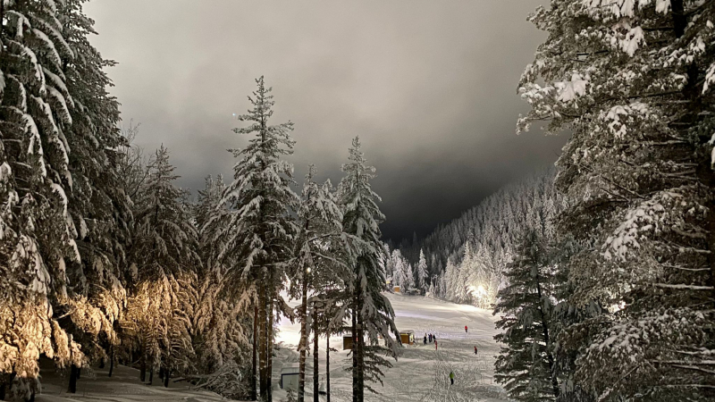 Ски пистите на Мальовица ще са отворени за нощно каране всеки ден до 2 януари