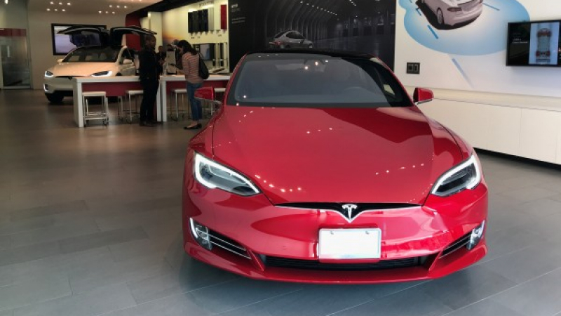 Томбола с Tesla закачи на кукичката като шарани много пловдивчани  