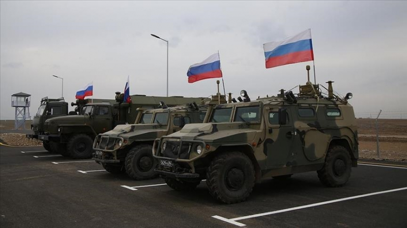 Русия продължава да трупа военни сили до границата с Украйна