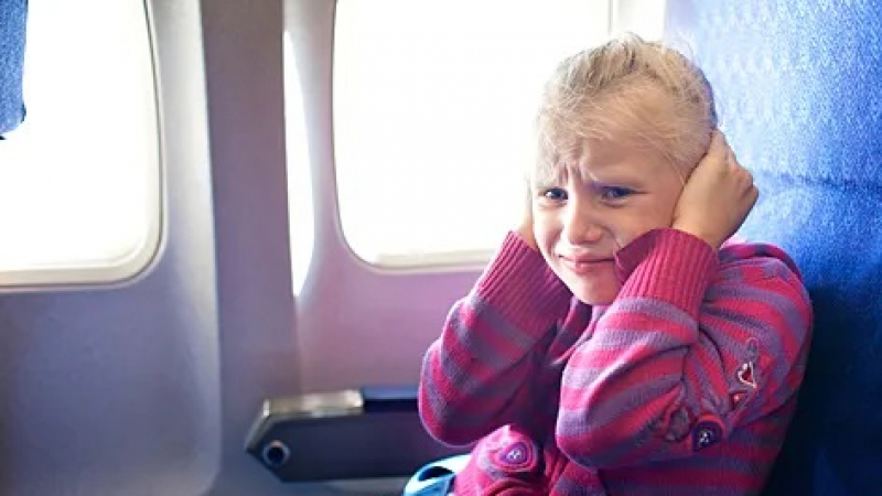 Как да летим далеч от бебетата в самолета 