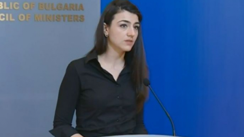 Лена Бориславова обяви кои области са с нови губернатори