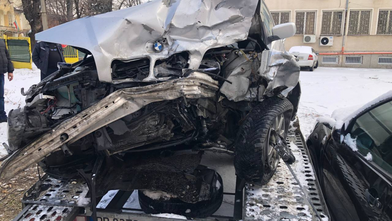Трагедия безкрай: Свекървата на шофьорката е загинала в мелето в Пловдивско СНИМКИ