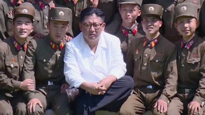 Страшно ВИДЕО с Ким Чен Ун! Какво се случва с вожда на КНДР СНИМКИ