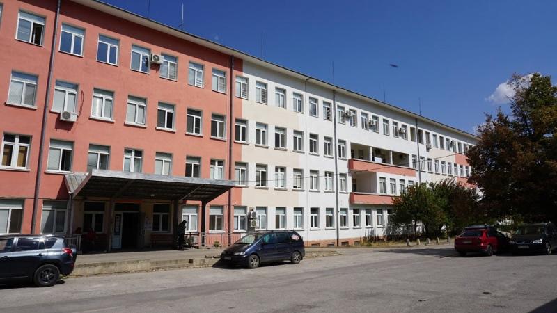 Полиция отцепи болницата във Враца, в която почина Миглена! 