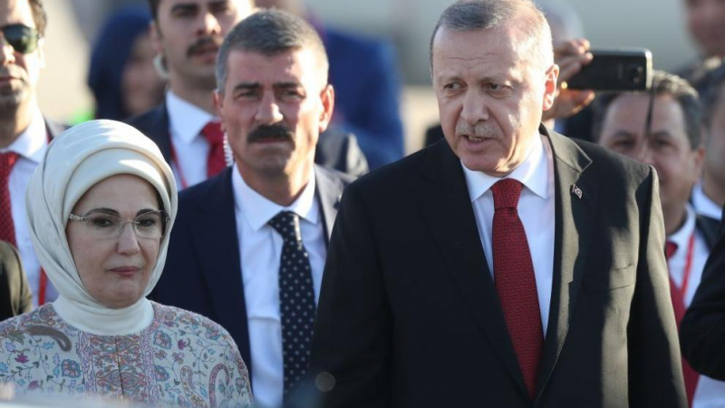 Заразената с К-19 съпруга на Ердоган проговори за състоянието им