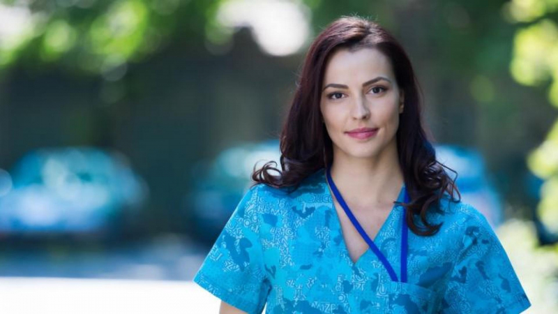 Любимата медсестра от "Откраднат живот" Неда Спасова става част от... СНИМКА