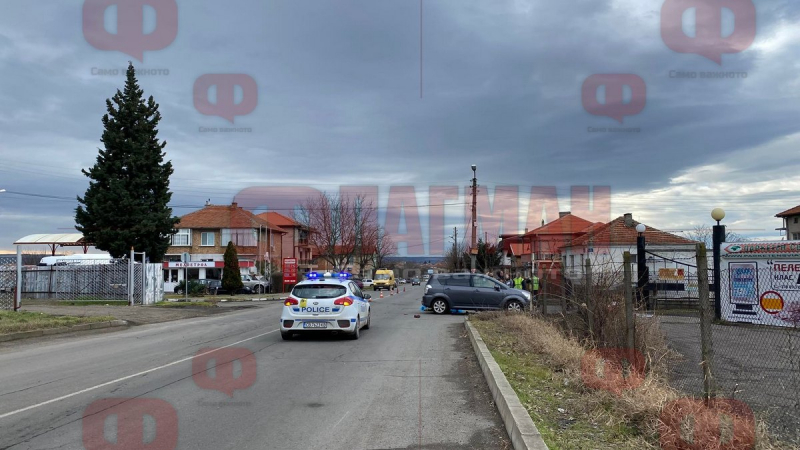 Моторист загина на място на входа на бургаския квартал Долно Езерово СНИМКИ 18+