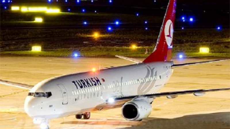 Пасажер на Turkish Airlines разказа за ужаса над София: Стюардите започнаха да се молят на Аллах, а едно момиче...