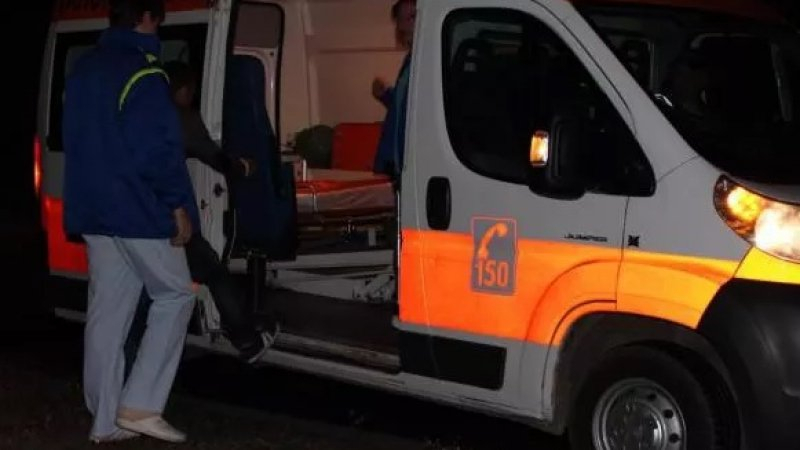 Страшна трагедия с млад мъж в трамвай №7 в центъра на София