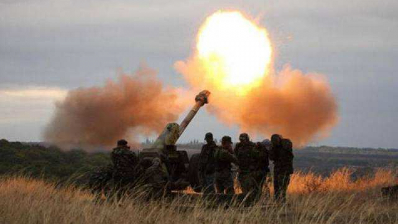 Напрежението ескалира: Избухнаха сражения около Донецк и Луганск, ехти канонада