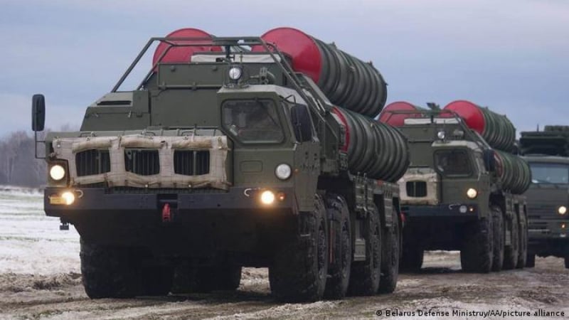 Русия удължи военните учения с Беларус