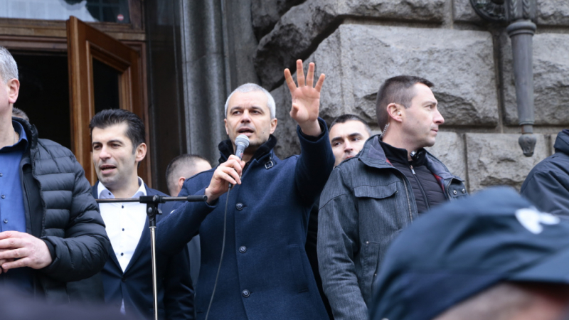 Костадин Костадинов: Подготвят гражданска война в България по украинския сценарий