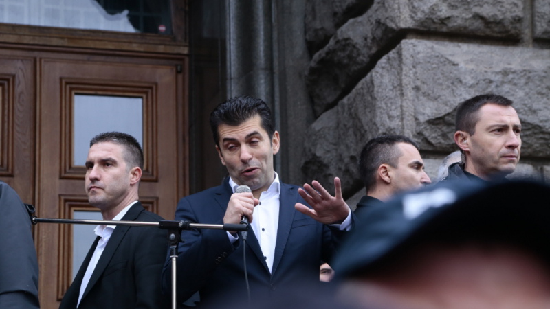 Протести, каквито България не е виждала, ще свалят кабинета „Петков“, щом се случи това ВИДЕО