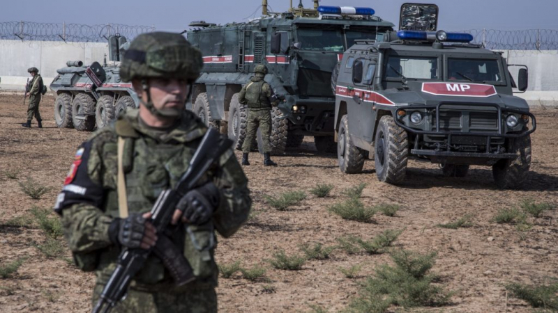 Русия изтегля дипломатите си от Киев, закупила е 45 000 чували за трупове