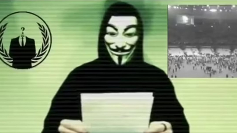 Хакерската група Anonymous обявява „кибер война“ на Путин СНИМКИ