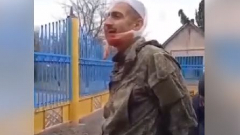 Пленен руски войник смълча мъчителите си: Слава на Русия, а не на Украйна! ВИДЕО