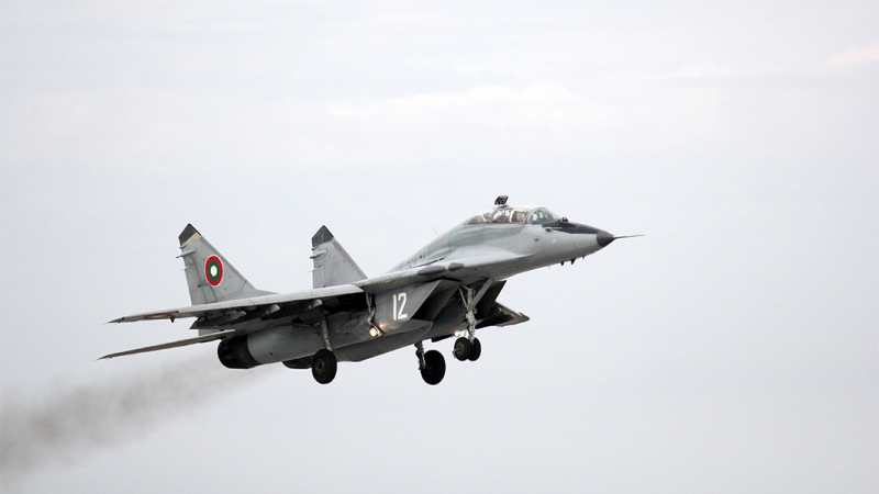 Украински пилоти отпътуваха за Полша, за да получат МиГ-29 