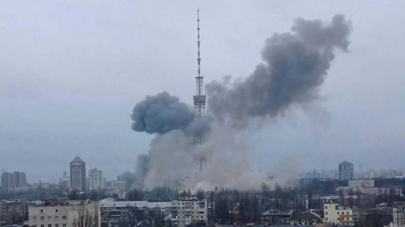 Високоточни удари поразиха центрове за психовойна насред Киев ВИДЕО 