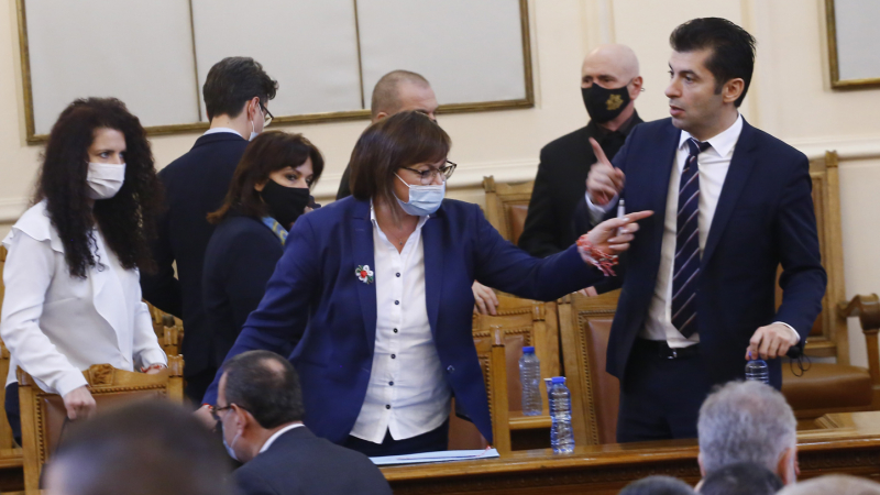 Гарнизов твърди че темите оръжие, газ и СР Македония не могат да съборят кабинета